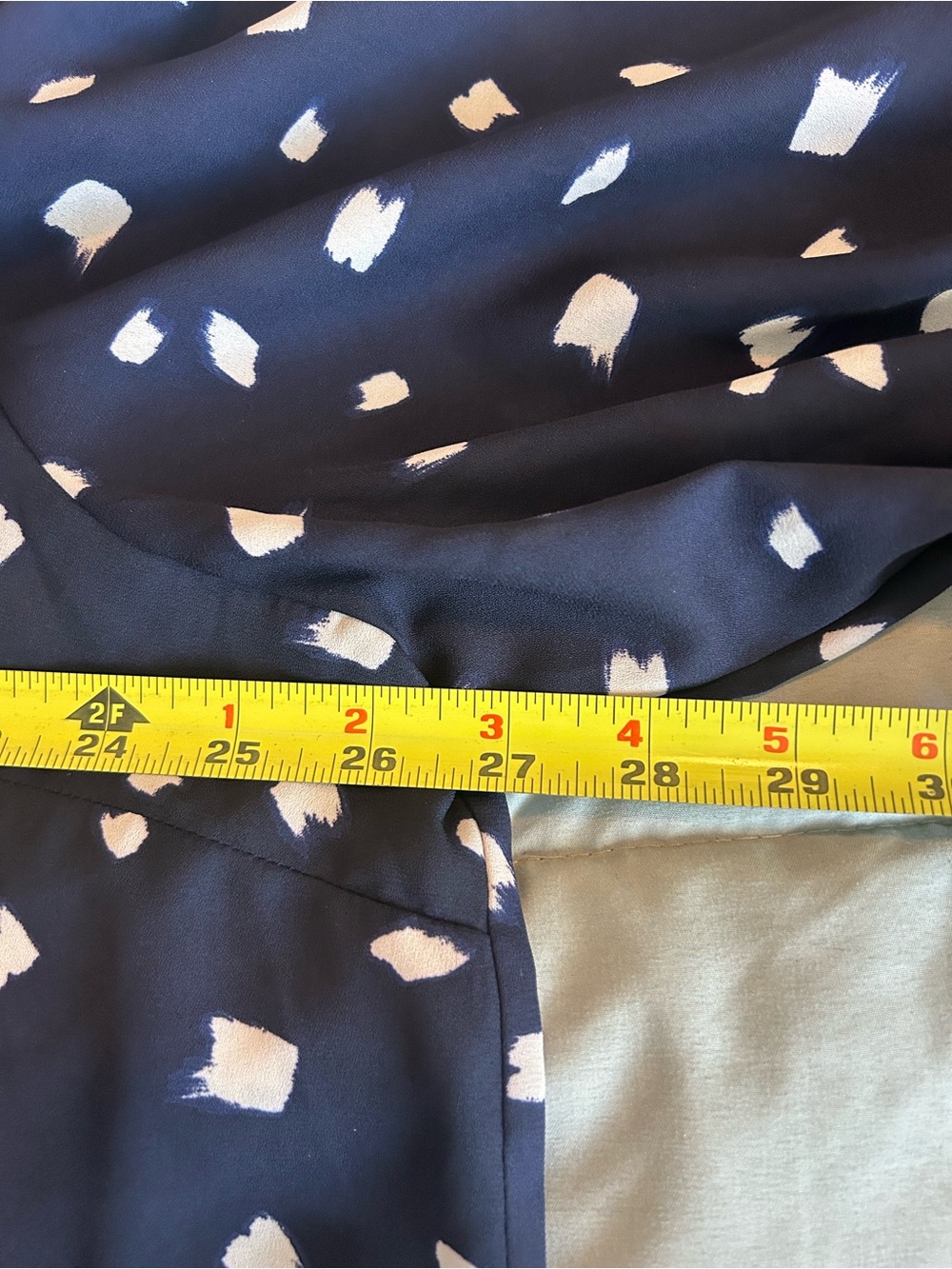 Lush 2X Navy V-Neck Spot Print Blouse - Picture 7 of 12